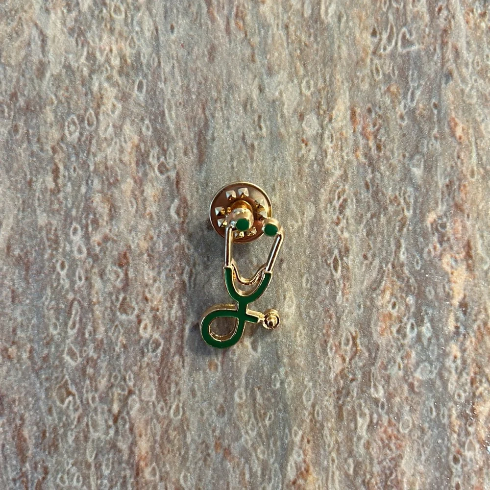 Green stethoscope pin. About an inch. New - Picture 2 of 4